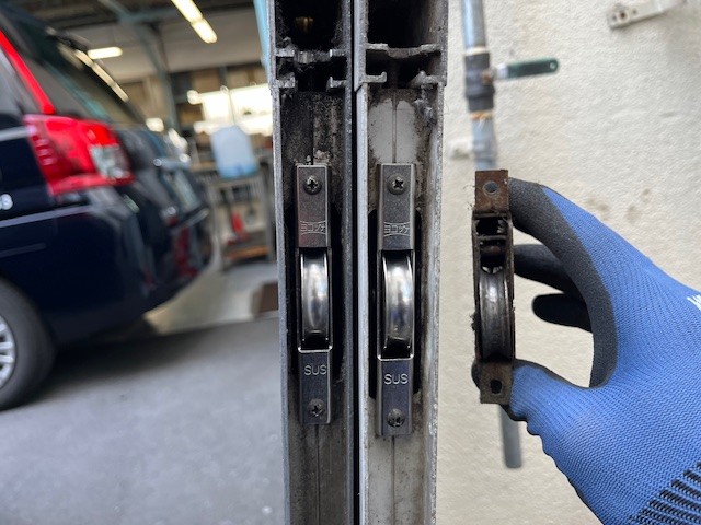 サッシ戸車交換 1