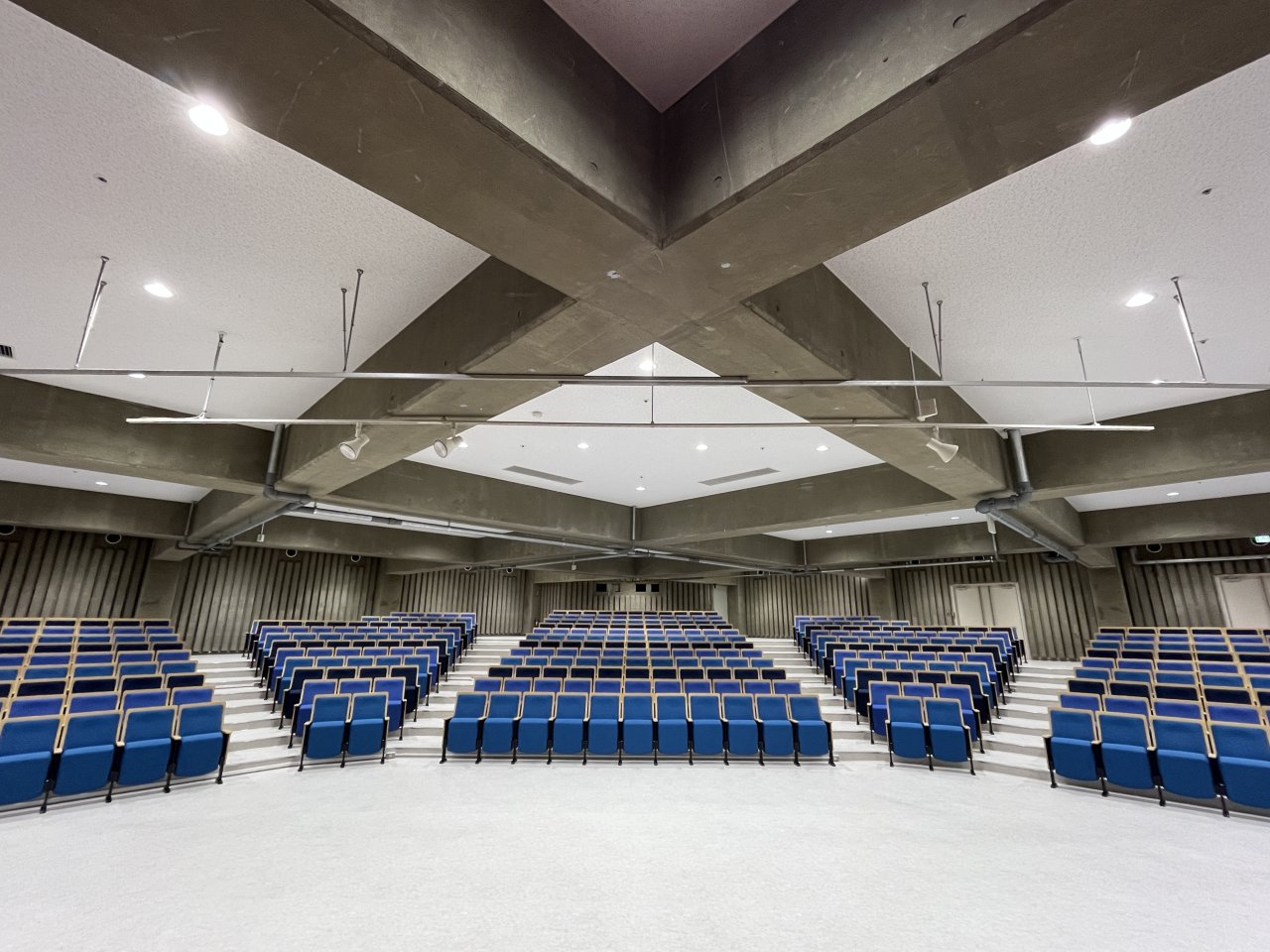 SZ中学高等学校 1